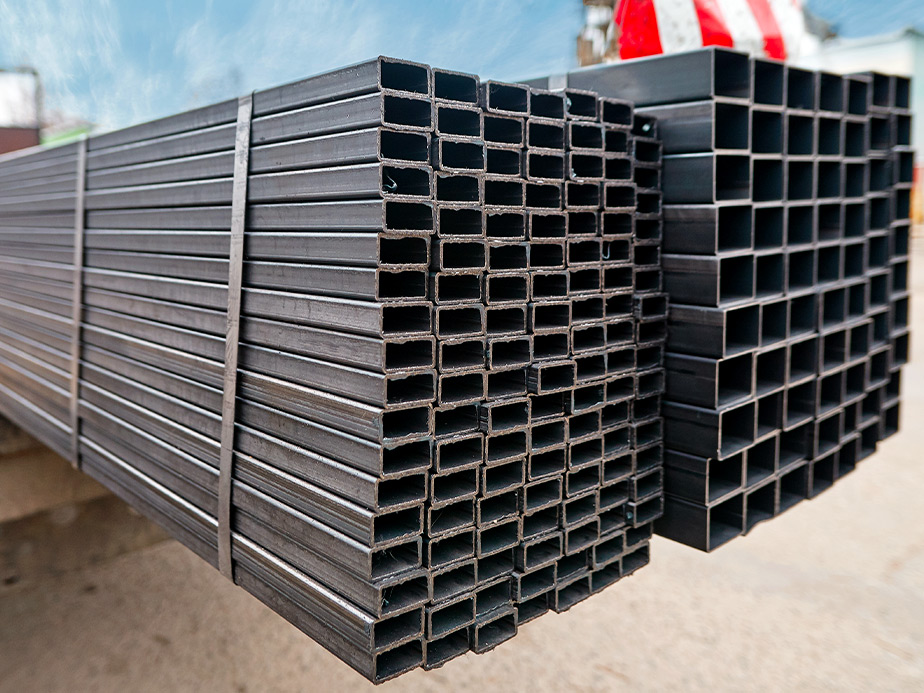 DIY aluminum fence material sales company in the Middleborough MA area.