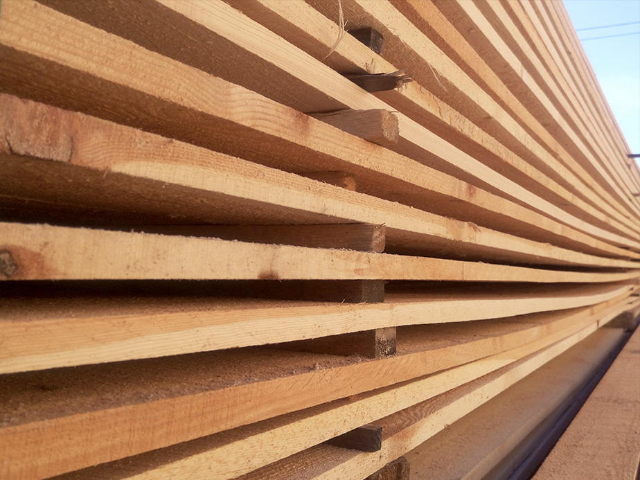 DIY Wood fence material sales contractor in the Middleborough MA area.