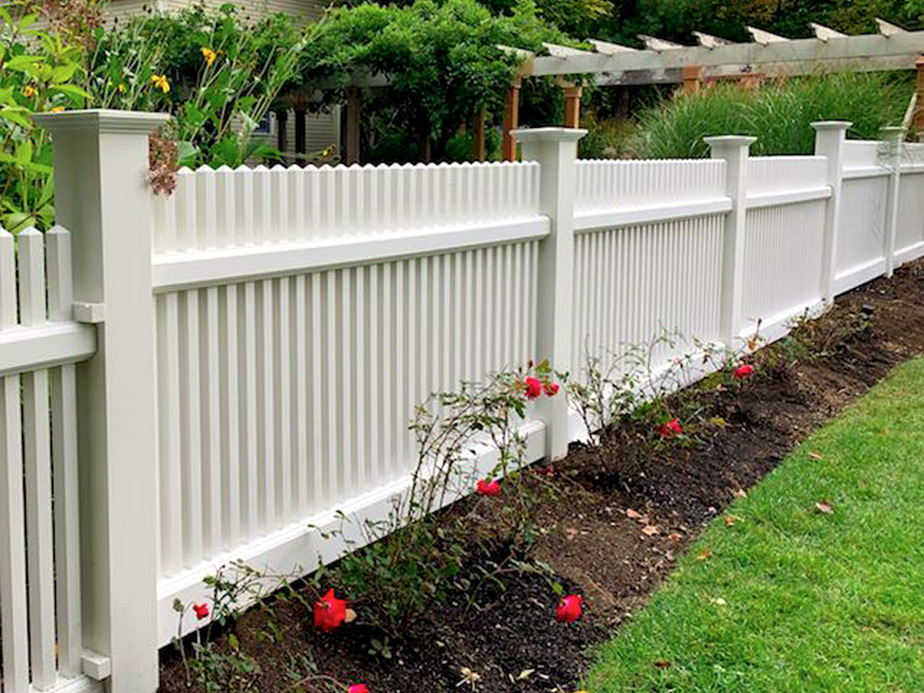 Residential Composite Fence installation for the Middleborough MA area.