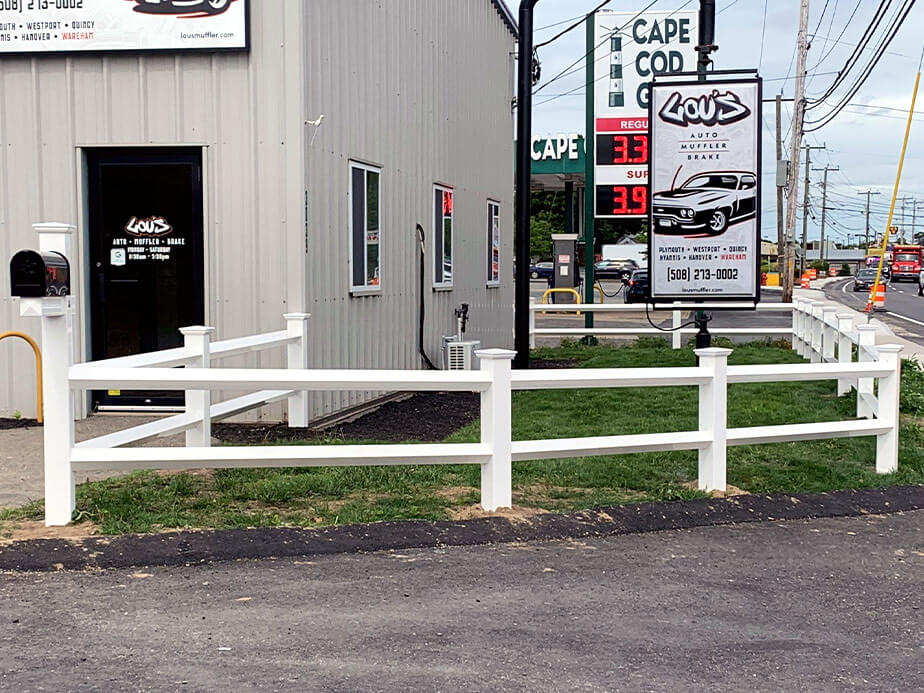 Commercial fencing company Middleborough MA